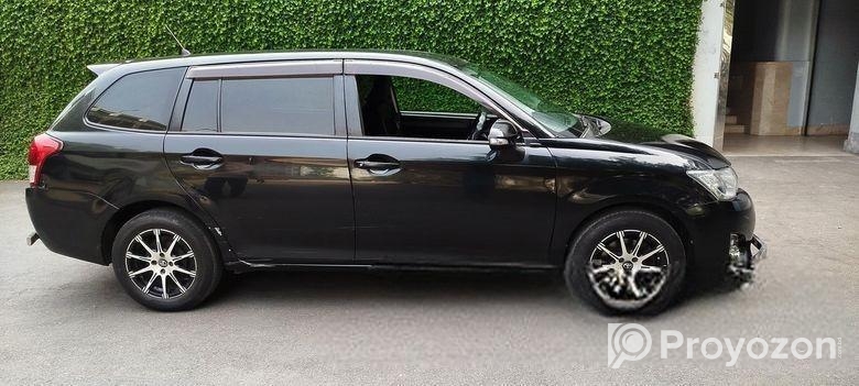 Toyota Fielder 2014