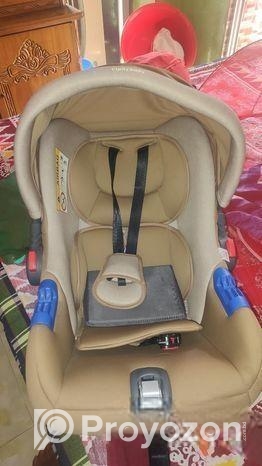 Baby Car Sitting