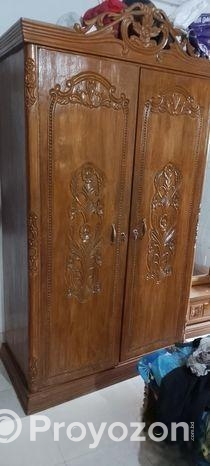 Almirah for sale