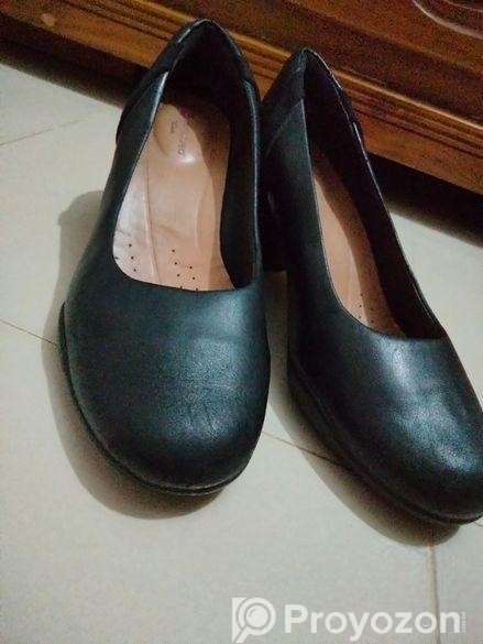 Shoe for Sale