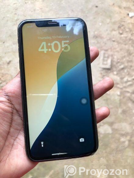 Apple iPhone XR