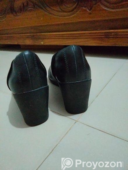 Shoe for Sale