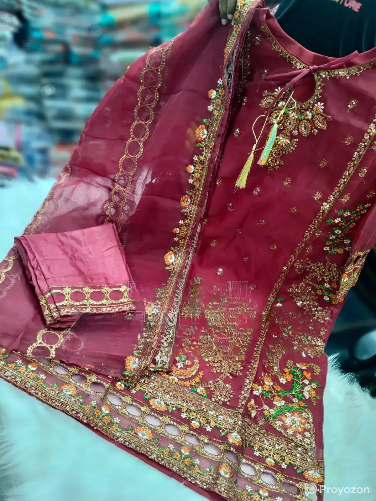Pakistani Design 4-Piece Sada Bahar Tissue Set