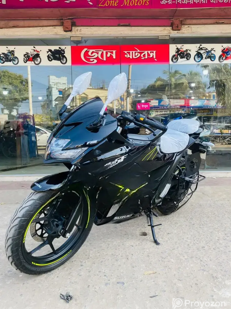 Suzuki Gixxer SF new condition 2025