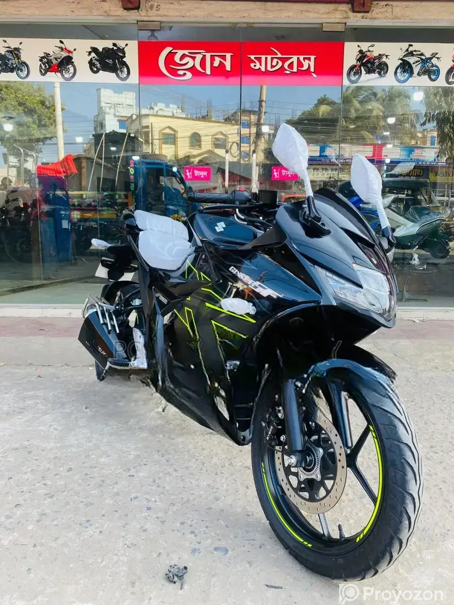 Suzuki Gixxer SF new condition 2025