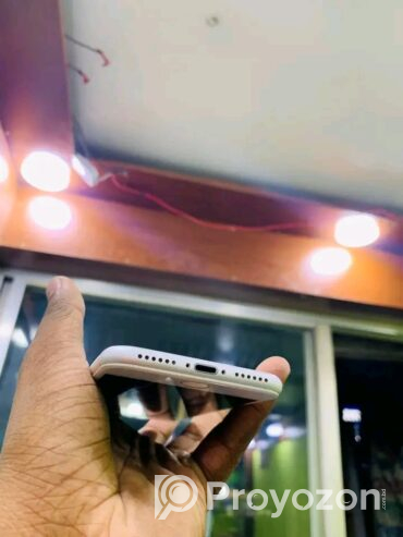iPhone 7 (Used)