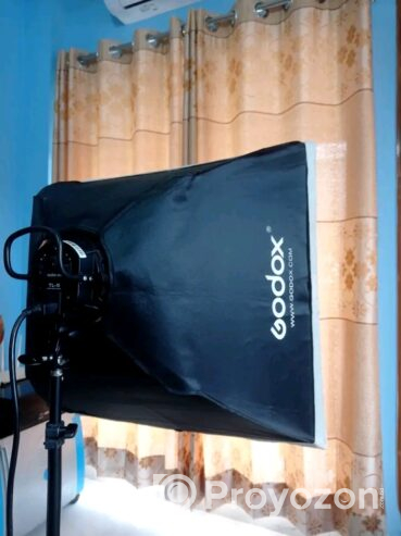 Godox SB-BW 60*60cm Bowens Mount Softbox