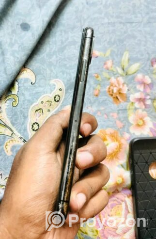 Apple iPhone X (Used)