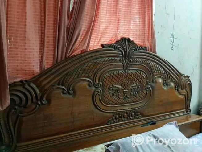 সেগুন কাঠের খাঁটসহ সাইড ব্ক্স টেবিল