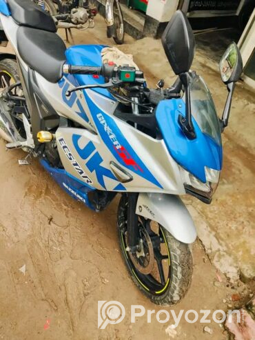 Suzuki Gixxer SF নাম্বার করা গাড়ী