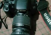 Canon 700D (Used)