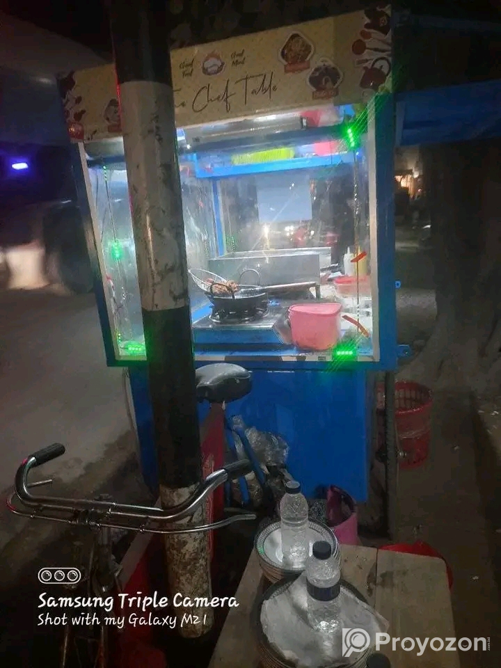এ খাওয়ার গাড়ির দোকানটি বিক্রি হবে