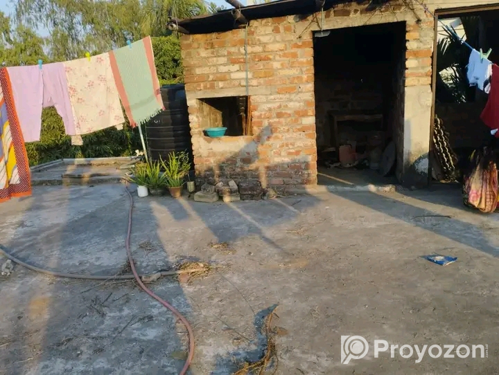 গ্রীন কটেজ ছাত্রাবাস চৌরঙ্গীর পাশে