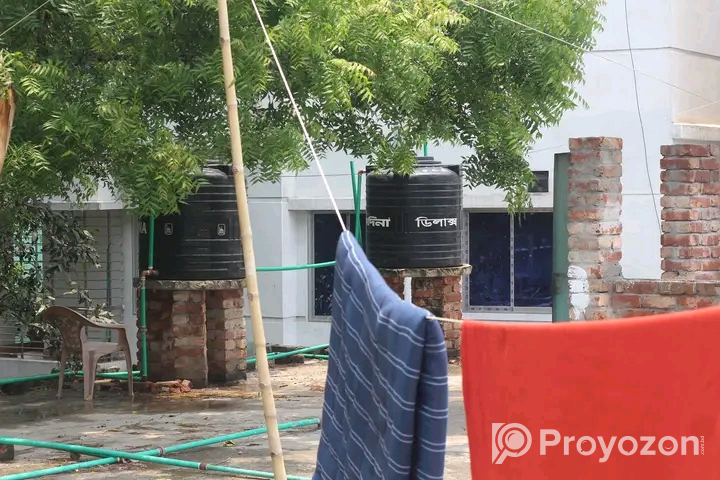 দিনাজপুর মেসে রুম ফাঁকা আছে