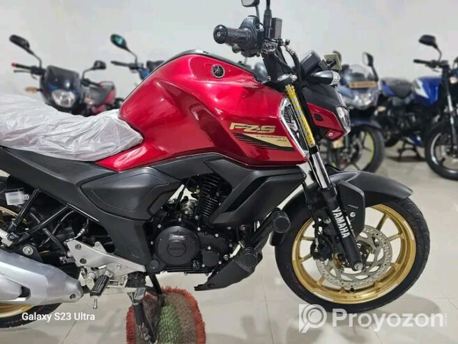 YAMAHA FZS V3 150CC 2023 model