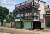 বাড়ীসহ জমি বিক্রি করা হবে।
