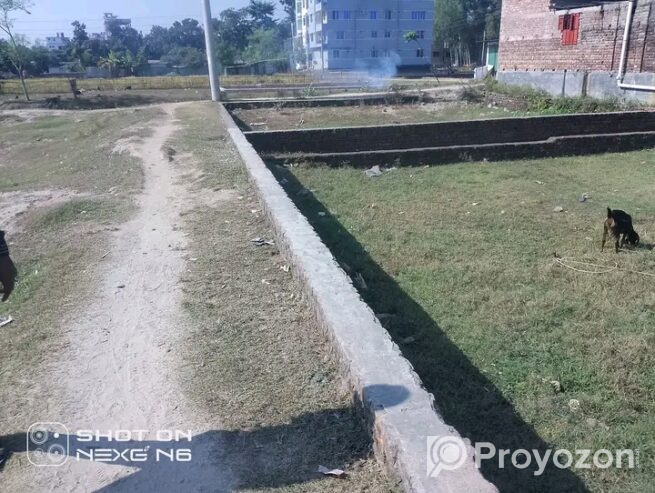 জরুরী ভিত্তিতে জমি বিক্রয় হবে।