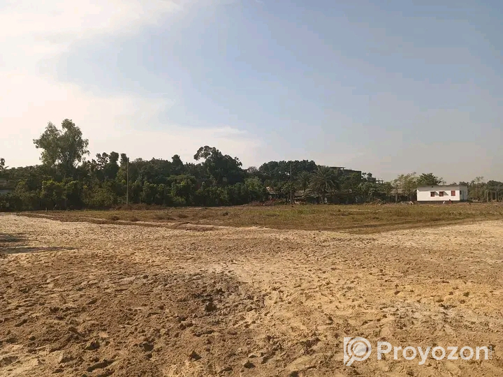 মেইন রাস্তা সংলগ্ন প্লট বিক্রয়