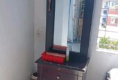 খাট জাজিম তোষক সহ, ড্রেসিং টেবিল বিক্রি করা হবে