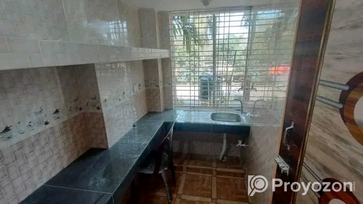 দুই রুম বিশিষ্ট ফ্লাট ভাড়া দেওয়া হবে