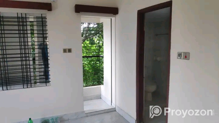 ফকিরপাড়া দিনাজপুর সদরে শুধুমাত্র মেয়েদের জন্য
