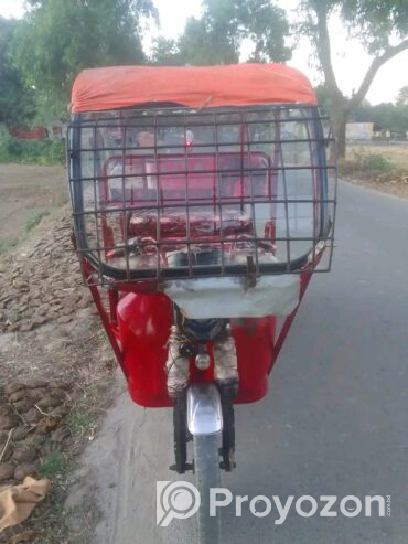 জরুরি ভিত্তিতে গাড়িটা বিক্রি হবে