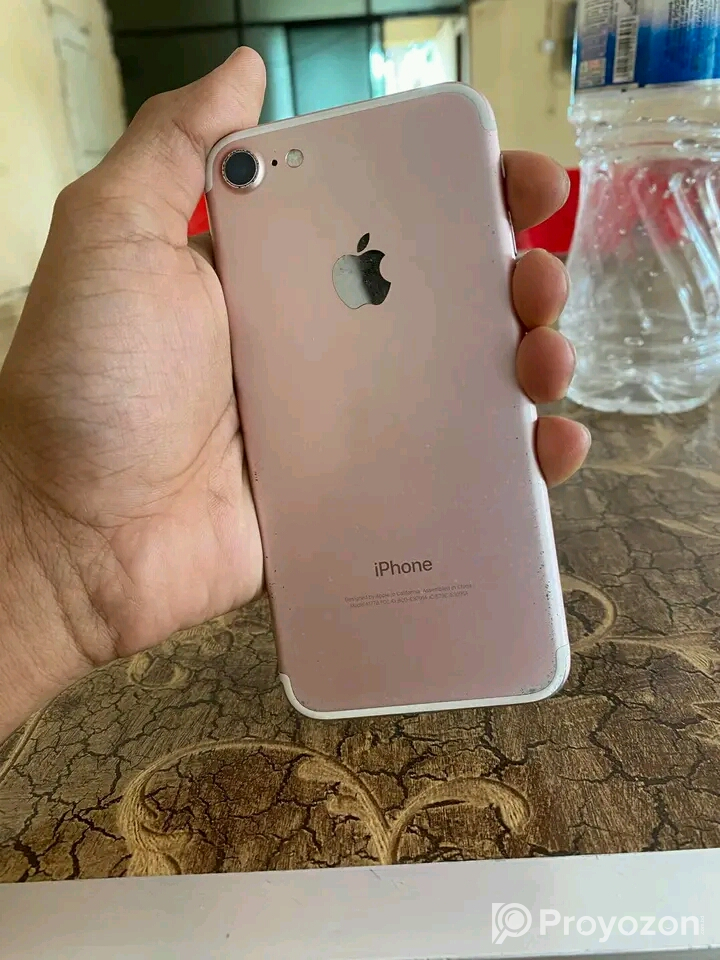 I phone 7 2/32Gb (Used)