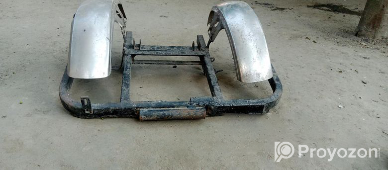 একটি তিন চাকার চেচিস বিক্রী হবে