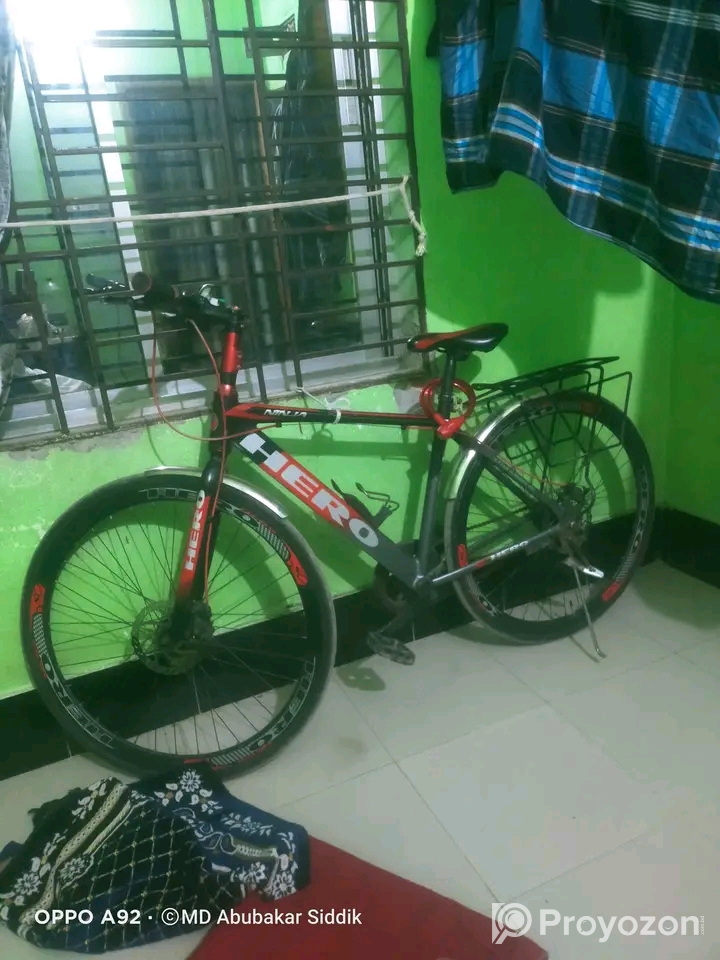 হিরো, নন গিয়ার চিকন চাকার সাইকেল বিক্রি হবে।