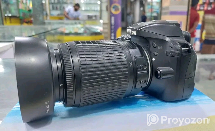 Nikon D3300 & 55-200mm zoom lens