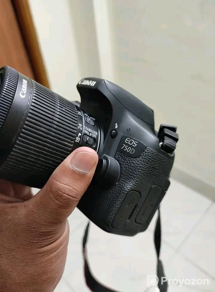 Cannon 750D (Used)