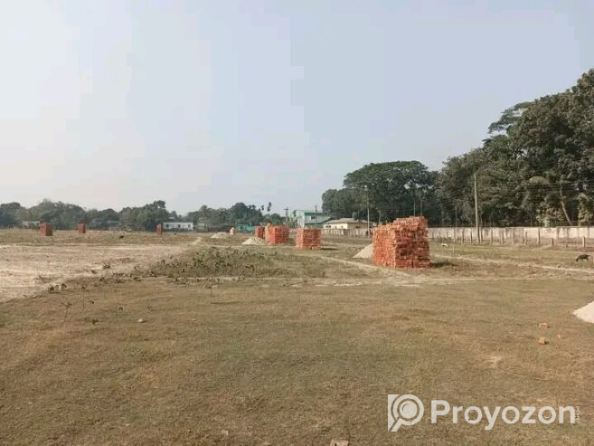 প্লট বিক্রয় হবে