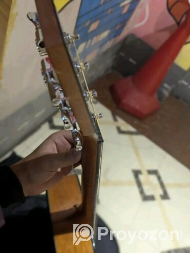 গিটার টি বিক্রি হবে