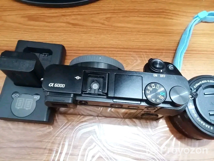 Sony alpah a6000 new body