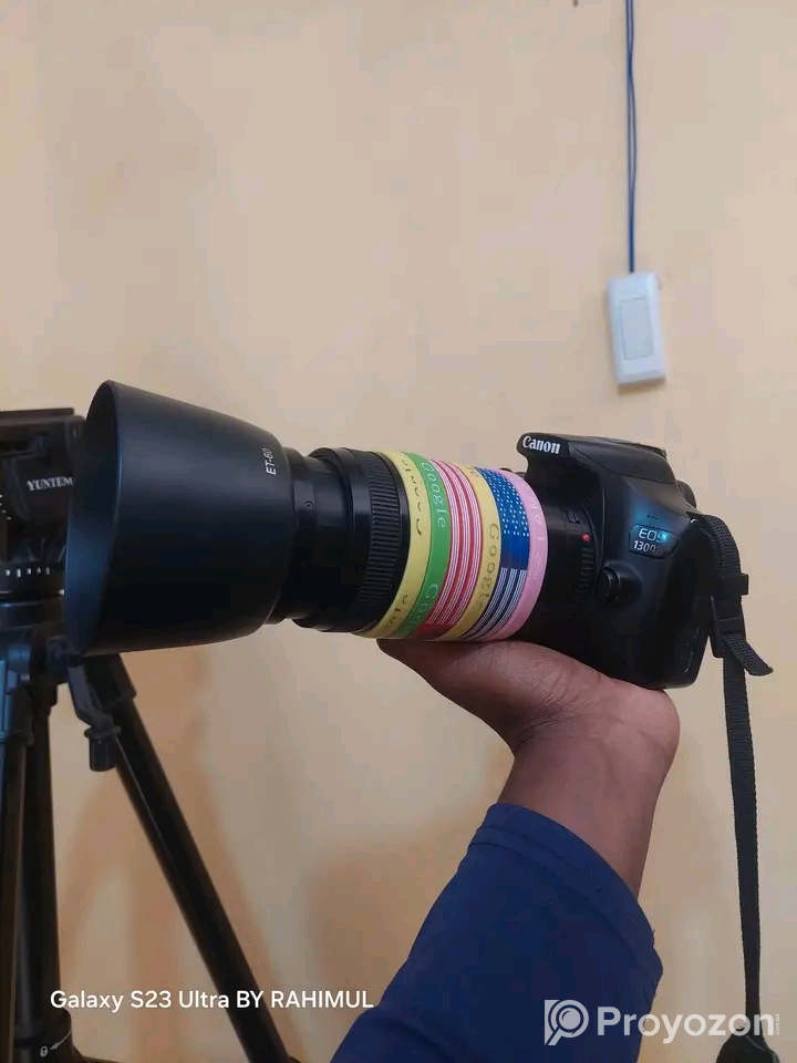 Canon 1300D with 75-300 zoom lens