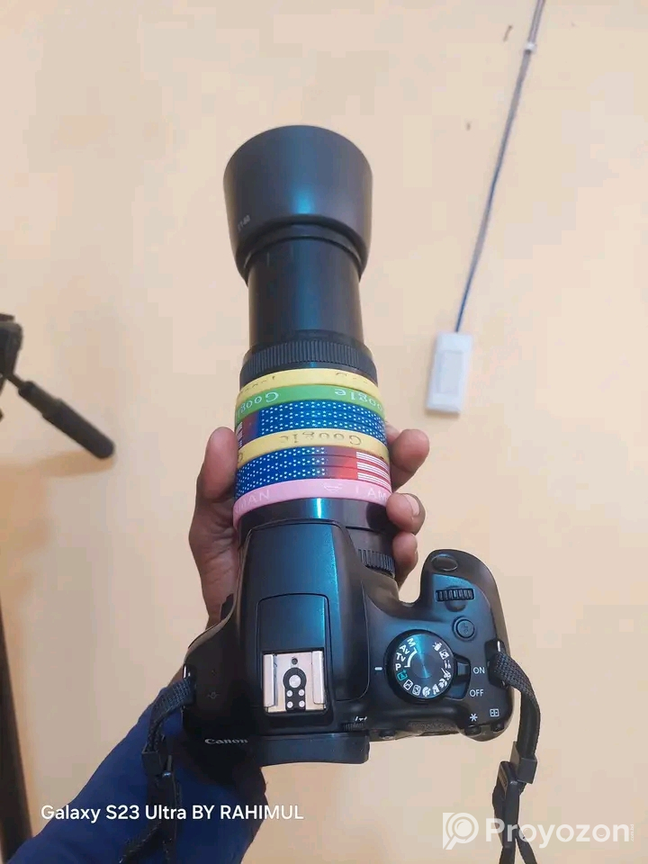 Canon 1300D with 75-300 zoom lens