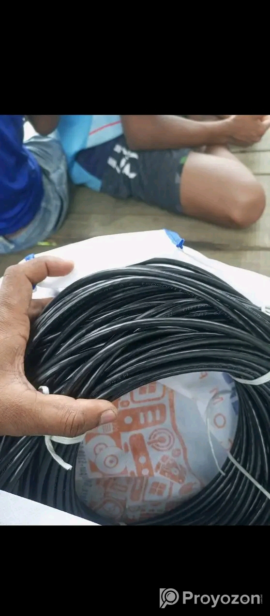 Cat6 ব্লাক তার সাব রাউটার এর জন্য