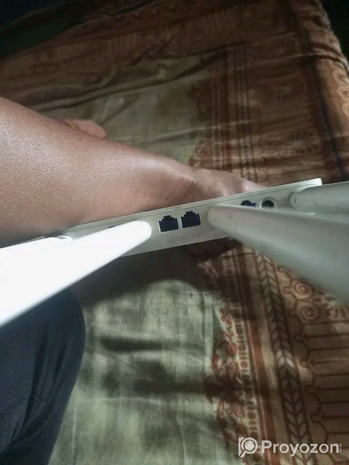 টেনডা এফ সিক্স রাউটার সহ  সাব রাউটার তার বিক্রি হবে