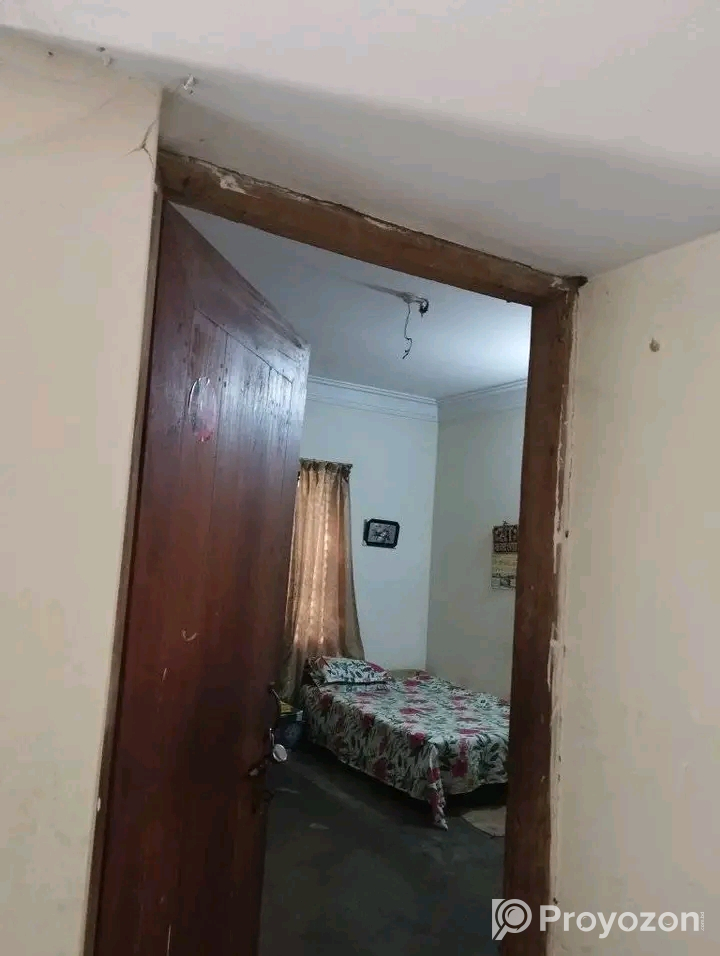 বাসা ভাড়া দেওয়া হবে (এক রুম)