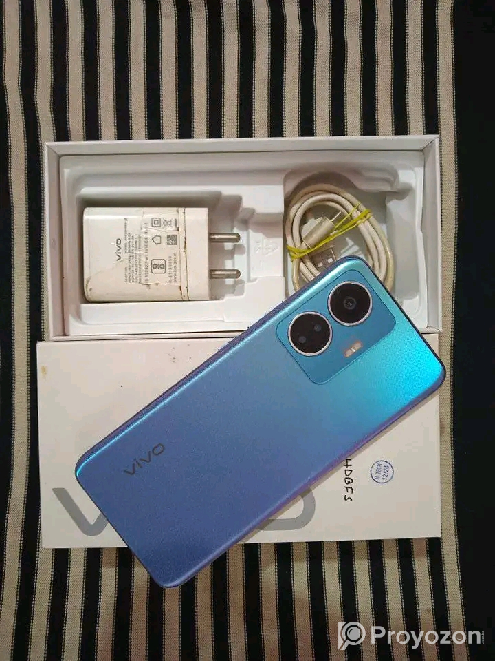 Vivo T1 5G 6/64GB (Used) Phone