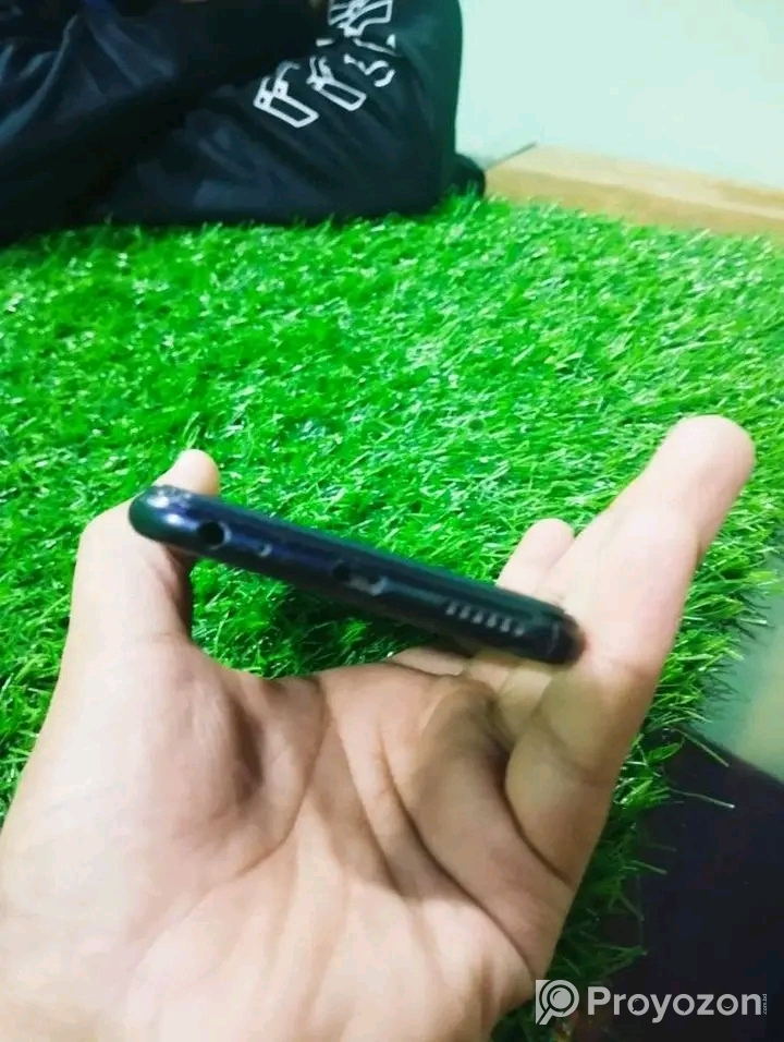 Vivo Y11 3/32GB (Used)