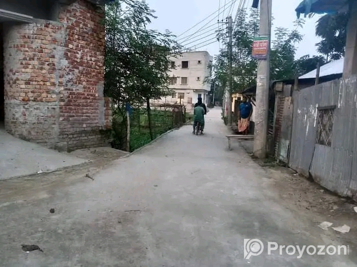 জমি বিক্রয় হবে।