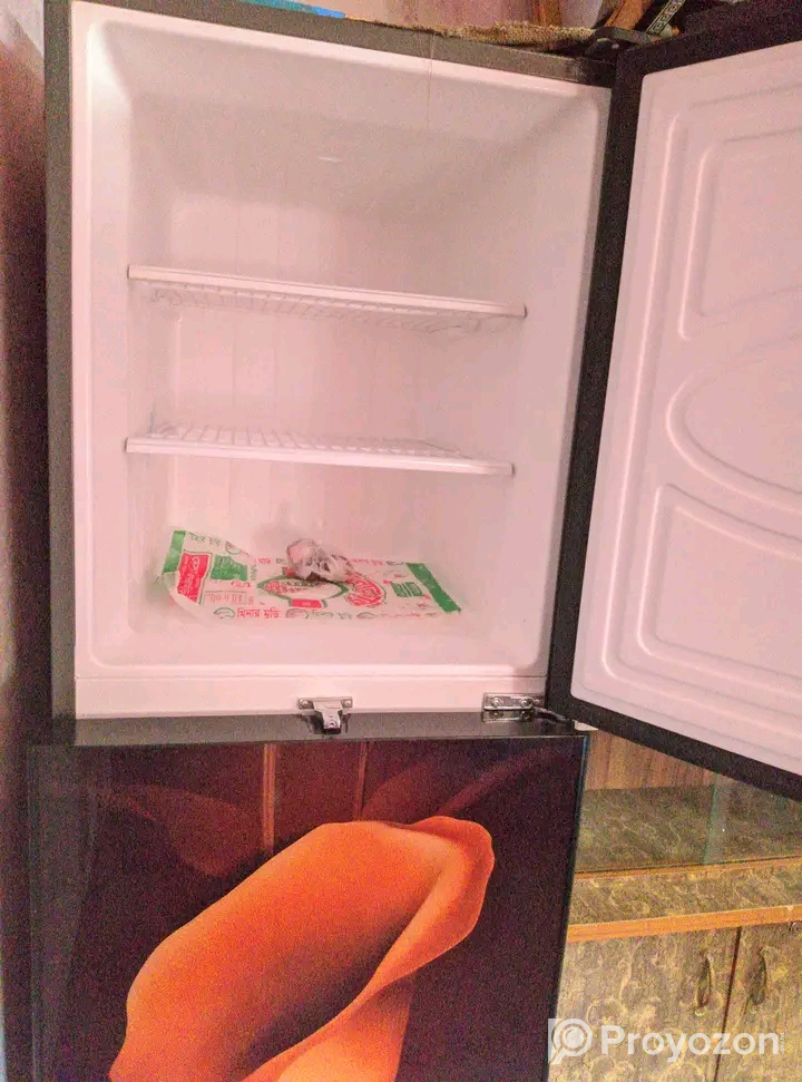 ওয়ালটন ৩৪২ লিটার ফ্রিজটি বিক্রি হবে