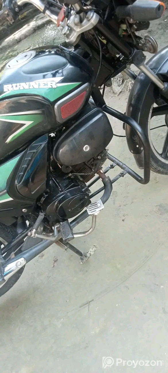 গাড়িটি ফুল ফ্রেশ আছে রংপুর মেট্রো ২০২৩ এর মডেল