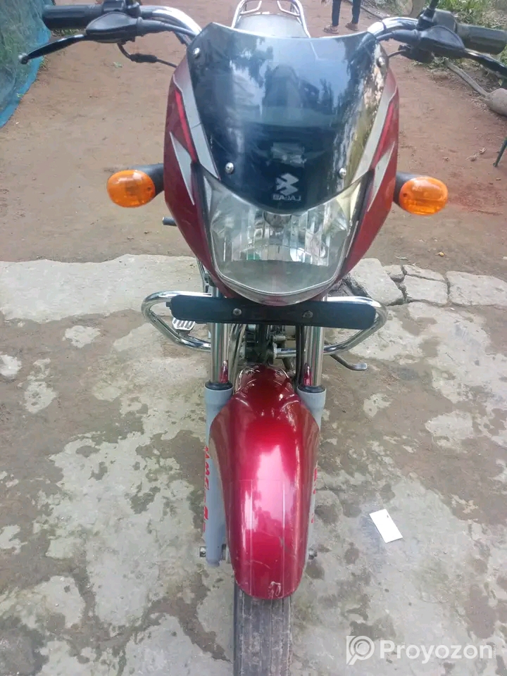 BAJAJ CT 100cc Bike