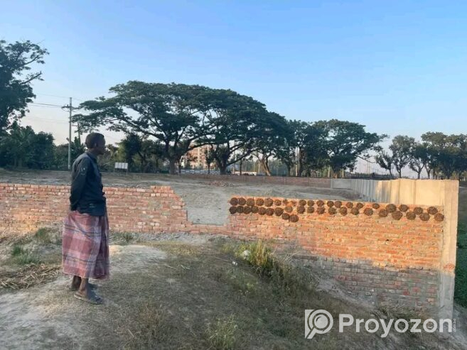 শিক্ষা বোর্ডের পিছনে রাণীগঞ্জ মোড়ে জমি বিক্রি