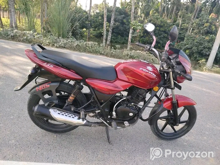 বাজাজ ডিসকাভার ১৩৫ সিসি