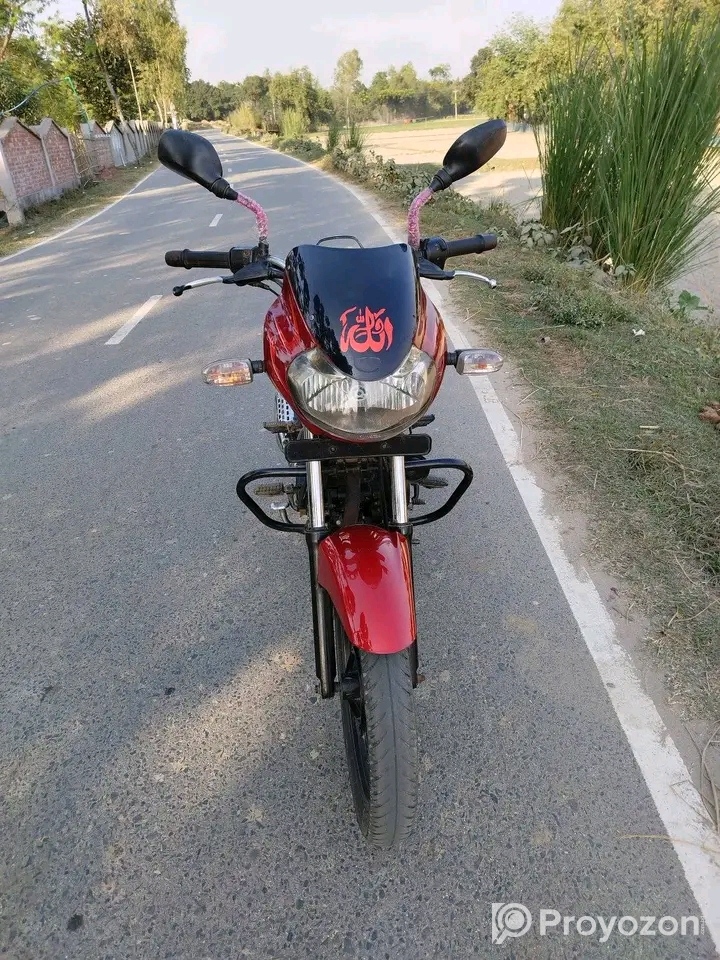 বাজাজ ডিসকাভার ১৩৫ সিসি