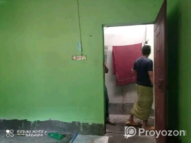 মতিয়ার ছাত্রাবাসে ২টা সিট খালি আছে