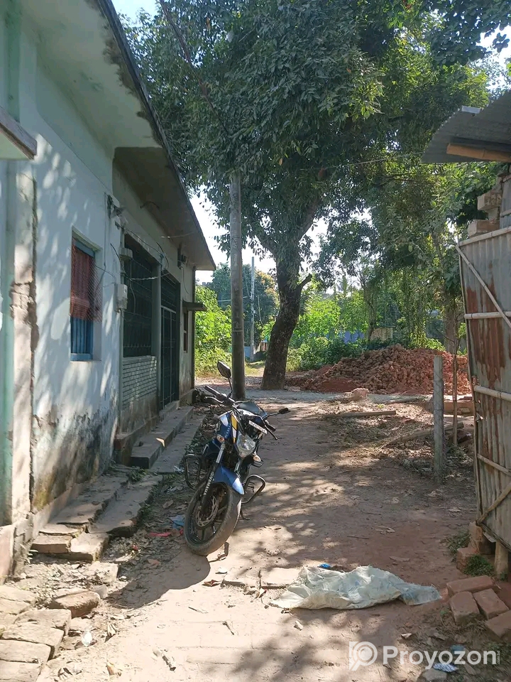 প্লট বিক্রয় হইবে